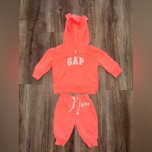 USED Baby Girl Gap Jogger Set